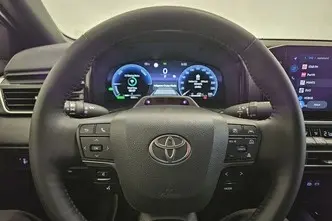 Toyota Camry, 2.5, 137 kW, hybrid, automatic, front-wheel drive