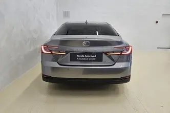 Toyota Camry, 2.5, 137 kW, hybrid, automatic, front-wheel drive
