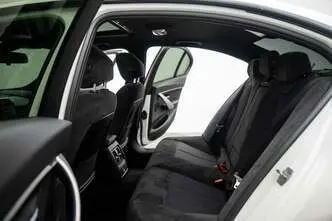 BMW 330, 2.0, 185 kW, automaat, tagavedu