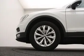 Volkswagen Tiguan, 1.4, 110 kW, bensiin, automaat, esivedu