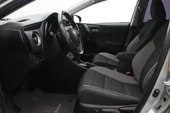 Toyota Auris, 1.6, 97 kW, bensiin, automaat, esivedu