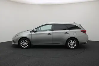 Toyota Auris, 1.6, 97 kW, bensiin, automaat, esivedu