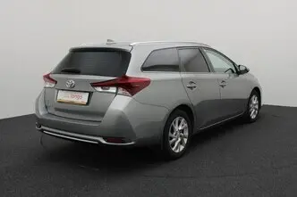 Toyota Auris, 1.6, 97 kW, bensiin, automaat, esivedu