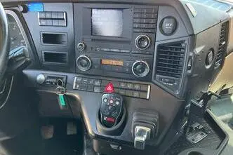 Mercedes-Benz Actros, 330 kW, diesel, automatic