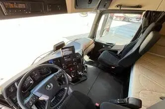 Mercedes-Benz Actros, 330 kW, diesel, automatic
