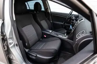 Toyota Avensis, 1.8, 107 kW, bensiin, automaat, esivedu