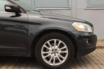 Volvo XC60, 2.4, 118 kW, diesel, manual, four-wheel drive