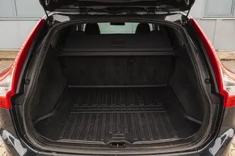 Volvo XC60, 2.4, 118 kW, diesel, manual, four-wheel drive