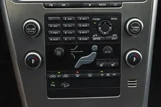 Volvo XC60, 2.4, 118 kW, diesel, manual, four-wheel drive