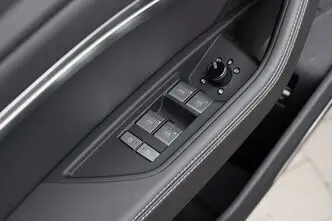 Audi e-tron, 300 kW, elekter, automaat, nelikvedu