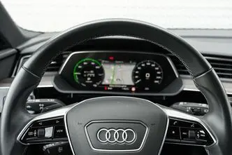 Audi e-tron, 300 kW, elekter, automaat, nelikvedu