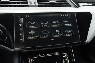Audi e-tron, 300 kW, elekter, automaat, nelikvedu