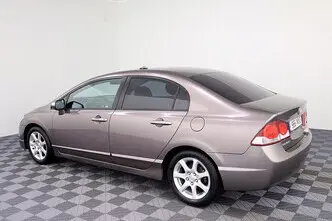 Honda Civic, 1.8, 140 kW, bensiin+lpg, automaat, esivedu