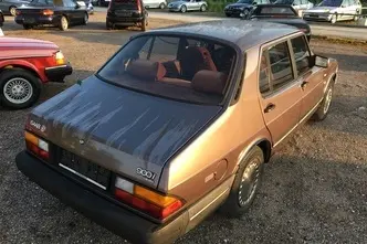 Saab 900, 2.0, 93 kW, petrol, manual, front-wheel drive