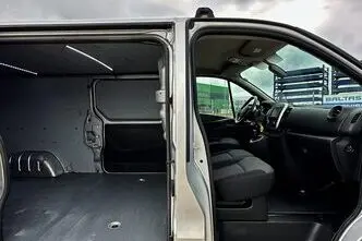 Renault Trafic, 2.0, 125 kW, дизель, автомат, передний привод