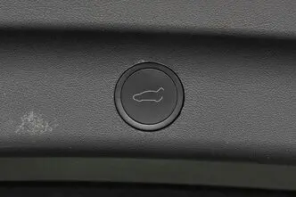 Tesla Model Y, 378 kW, electric, automatic, four-wheel drive