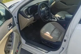 Kia Optima, bensiin, automaat, esivedu