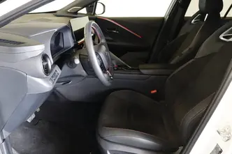 Toyota C-HR, 2.0, 112 kW, hybrid, automatic, four-wheel drive