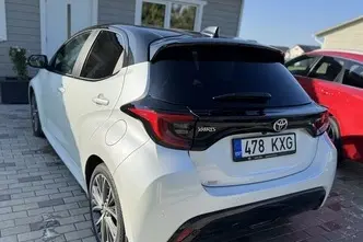 Toyota Yaris, 1.5, 68 kW, hübriid, automaat, esivedu