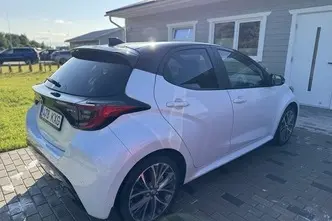 Toyota Yaris, 1.5, 68 kW, hübriid, automaat, esivedu