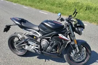 Triumph STREET TRIPLE RS, 0.8, 90.4 kW, petrol, manual, rear-wheel drive