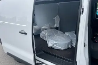 Peugeot Expert, 2.0, 106 kW, diisel, automaat, esivedu