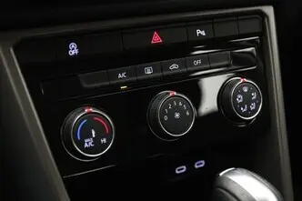 Volkswagen T-Roc, 1.5, 110 kW, bensiin, automaat, esivedu