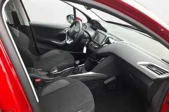 Peugeot 2008, 1.2, 61 kW, bensiin, manuaal, esivedu
