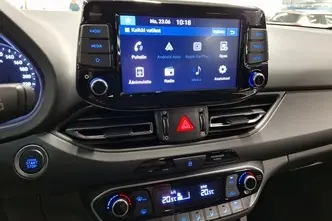 Hyundai i30, 1.5, 117 kW, hybrid, automatic, front-wheel drive