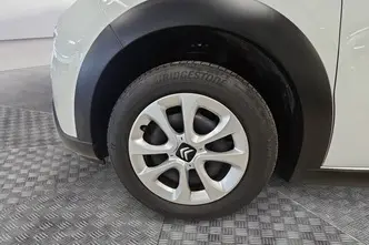 Citroën C3, 1.2, 61 kW, petrol, manual, front-wheel drive
