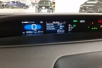 Toyota Prius, 1.8, 72 kW, hybrid, automatic, front-wheel drive