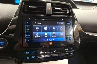 Toyota Prius, 1.8, 72 kW, hybrid, automatic, front-wheel drive