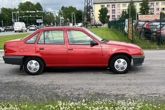 Opel Kadett, 1.6, 55 kW, bensiin, manuaal, esivedu