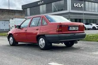 Opel Kadett, 1.6, 55 kW, bensiin, manuaal, esivedu