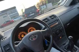 Toyota Corolla, 1.4, 71 kW, bensiin, manuaal, esivedu