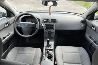 Volvo S40, 1.8, 92 kW, bensiin, manuaal, esivedu