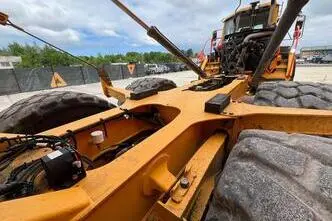 Volvo A 30 G 6x6, 264 kW, дизель