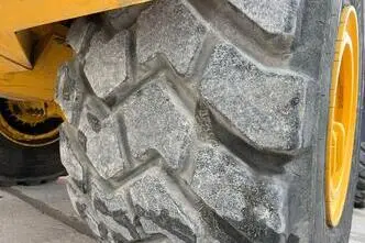 Volvo A 30 G 6x6, 264 kW, дизель