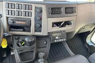 Volvo FL240 + CARRIER SUPRA 850, 181 kW, diesel, automatic