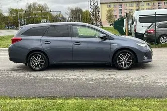 Toyota Auris, 1.8, 73 kW, hübriid, automaat, esivedu