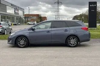Toyota Auris, 1.8, 73 kW, hübriid, automaat, esivedu