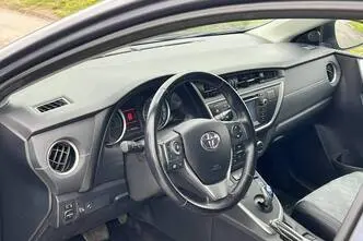 Toyota Auris, 1.8, 73 kW, hübriid, automaat, esivedu