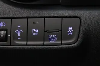 Hyundai Kona, 1.6, 77 kW, hübriid, automaat, esivedu