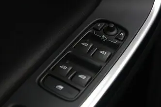 Volvo V60, 2.4, 158 kW, pistikhübriid, automaat, nelikvedu