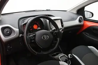 Toyota Aygo, 1.0, 51 kW, bensiin, automaat, esivedu