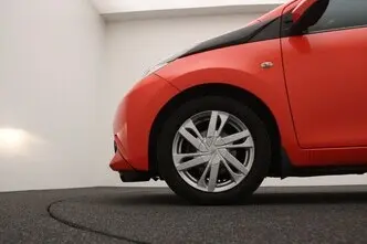 Toyota Aygo, 1.0, 51 kW, bensiin, automaat, esivedu