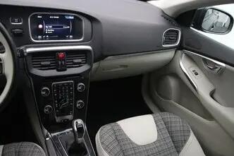 Volvo V40, 2.0, 88 kW, diisel, manuaal, esivedu