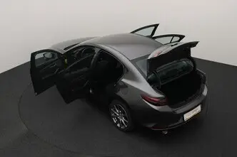 Mazda 3, 2.0, 132 kW, hübriid, manuaal, esivedu