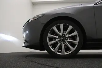 Mazda 3, 2.0, 132 kW, hübriid, manuaal, esivedu