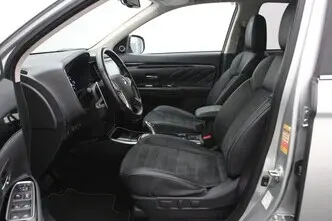 Mitsubishi Outlander, 2.4, 99 kW, pistikhübriid, automaat, nelikvedu